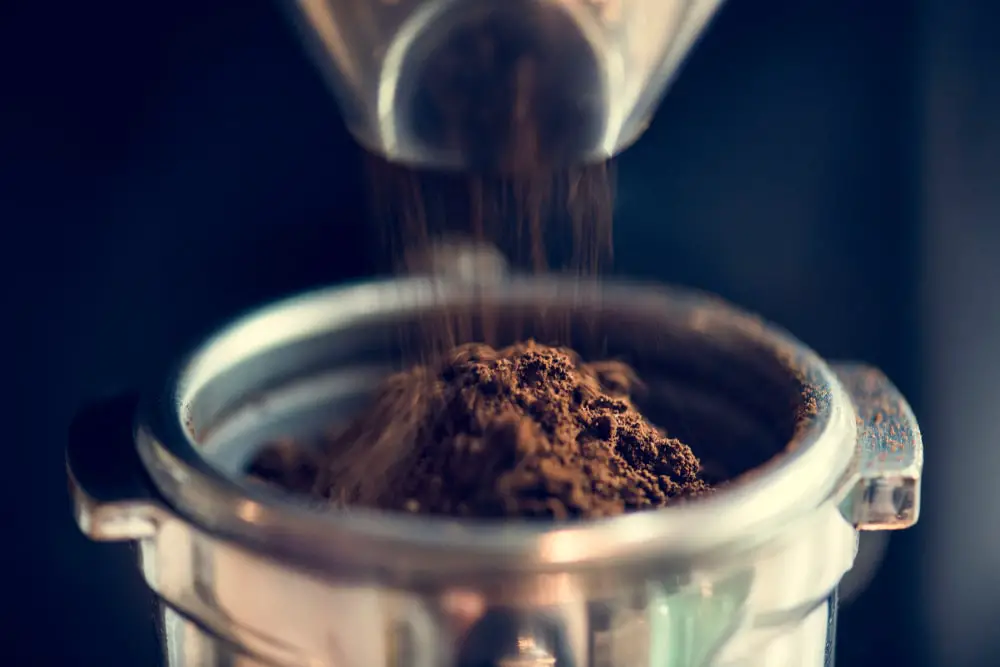 closeup-fresh-grinding-coffee