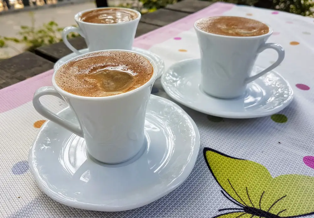 delicious-turkish-coffees-cups
