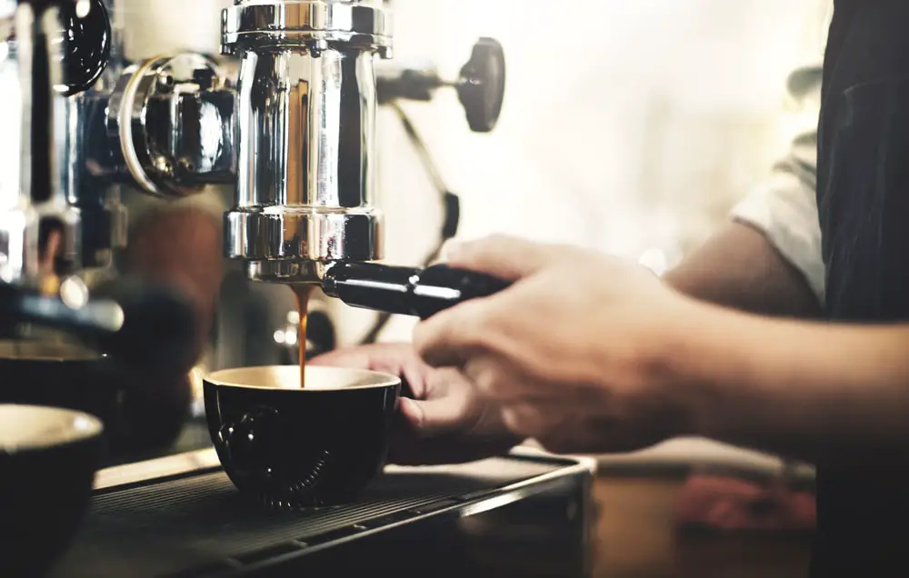 barista-cafe-making-coffee-preparation-service