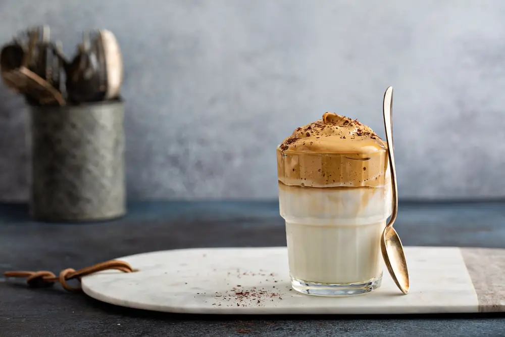 dalgona-coffee-whipped-instant-new-popular